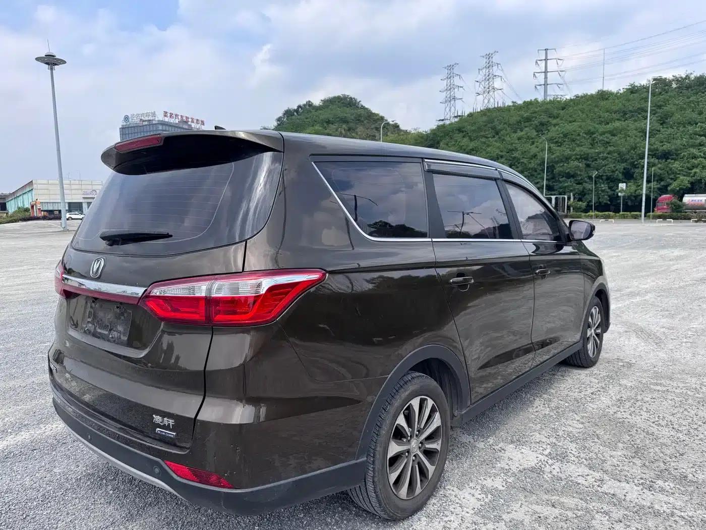 Lingxuan 2017 1.6L Manual Happiness Edition — миниатюра 6
