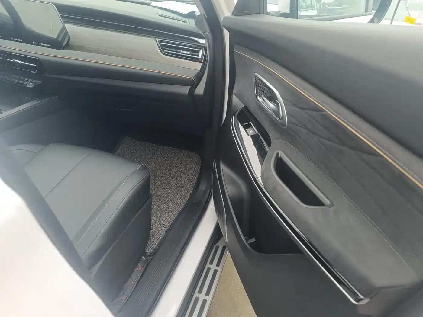 Changan Oushang X7 PLUS 2023 Enjoy Edition 1.5T Automatic Premium 7-Seater — миниатюра 11
