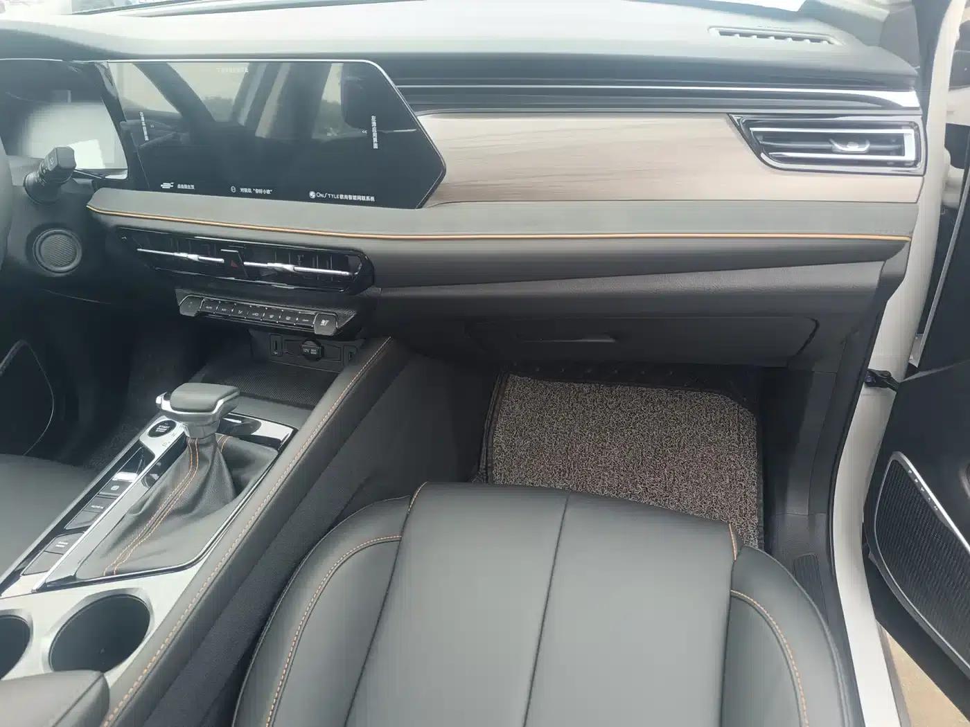 Changan Oushang X7 PLUS 2023 Enjoy Edition 1.5T Automatic Premium 7-Seater — миниатюра 13