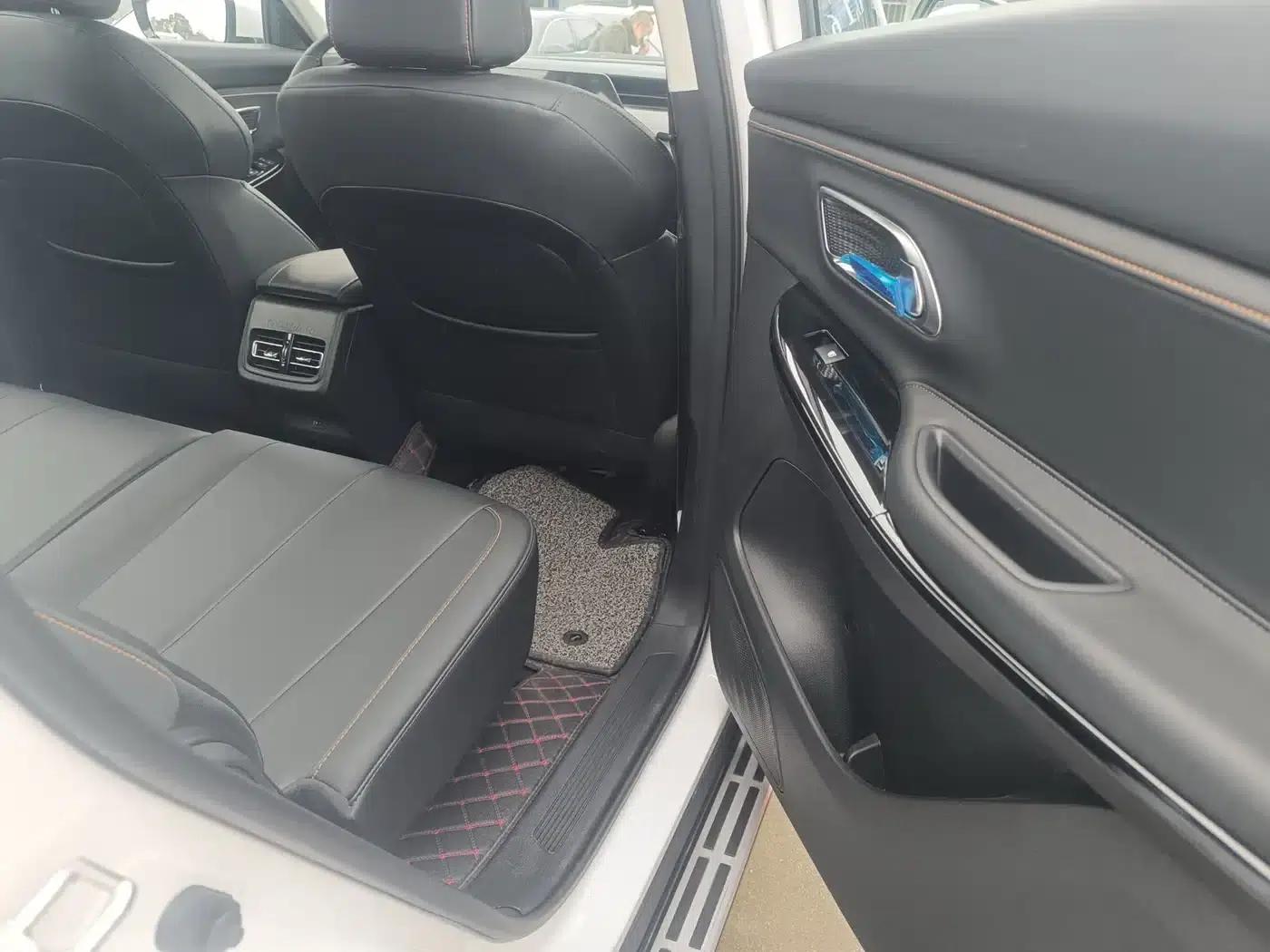 Changan Oushang X7 PLUS 2023 Enjoy Edition 1.5T Automatic Premium 7-Seater — миниатюра 15