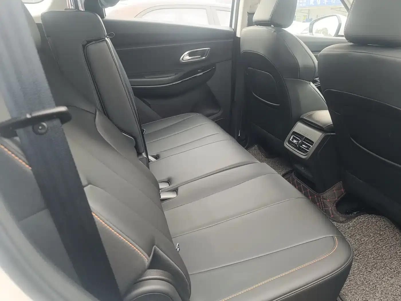 Changan Oushang X7 PLUS 2023 Enjoy Edition 1.5T Automatic Premium 7-Seater — миниатюра 16