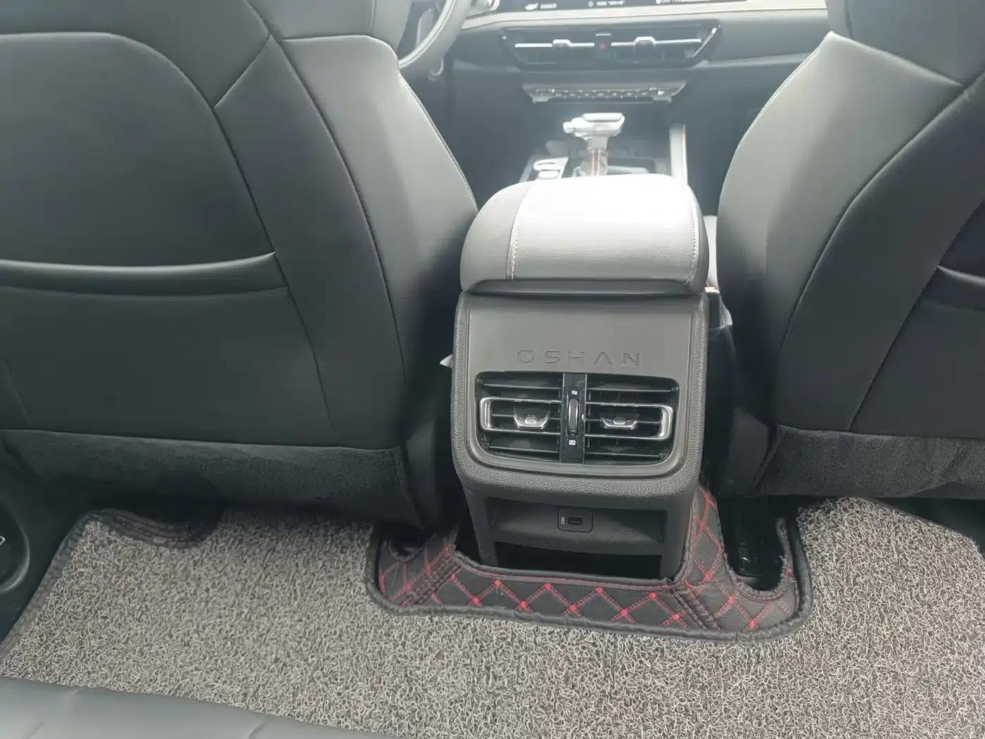 Changan Oushang X7 PLUS 2023 Enjoy Edition 1.5T Automatic Premium 7-Seater — миниатюра 17