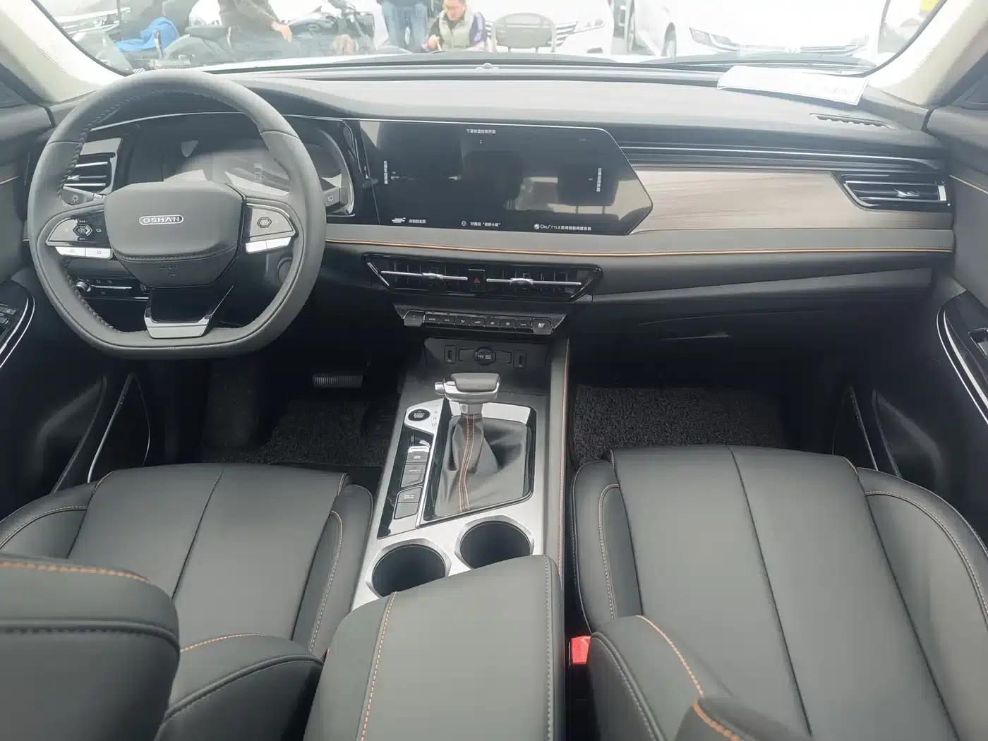 Changan Oushang X7 PLUS 2023 Enjoy Edition 1.5T Automatic Premium 7-Seater — миниатюра 18