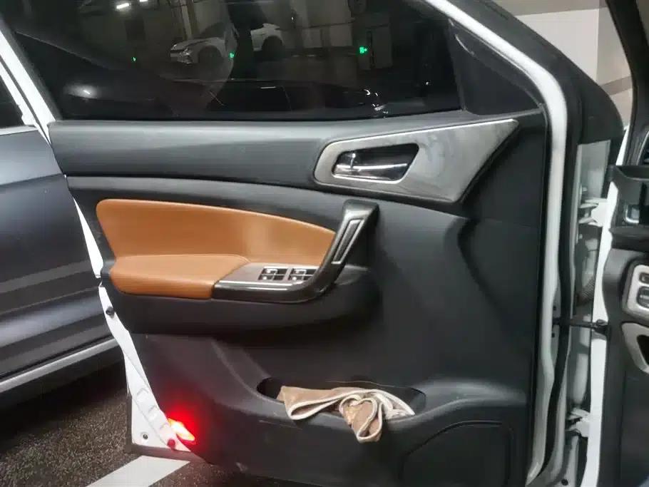 Changan Oushang CX70 2017 Facelift CX70T 1.5T Automatic Premium Edition — миниатюра 7