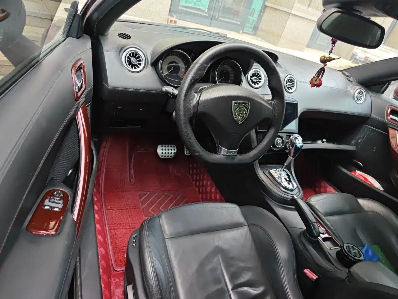 Peugeot RCZ 2011 1.6T Luxury Elegant Model — миниатюра 11
