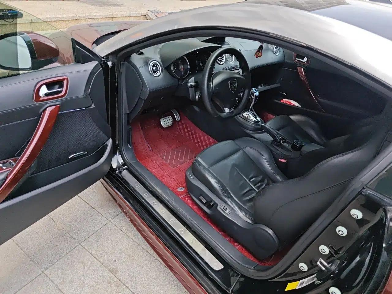 Peugeot RCZ 2011 1.6T Luxury Elegant Model — миниатюра 17