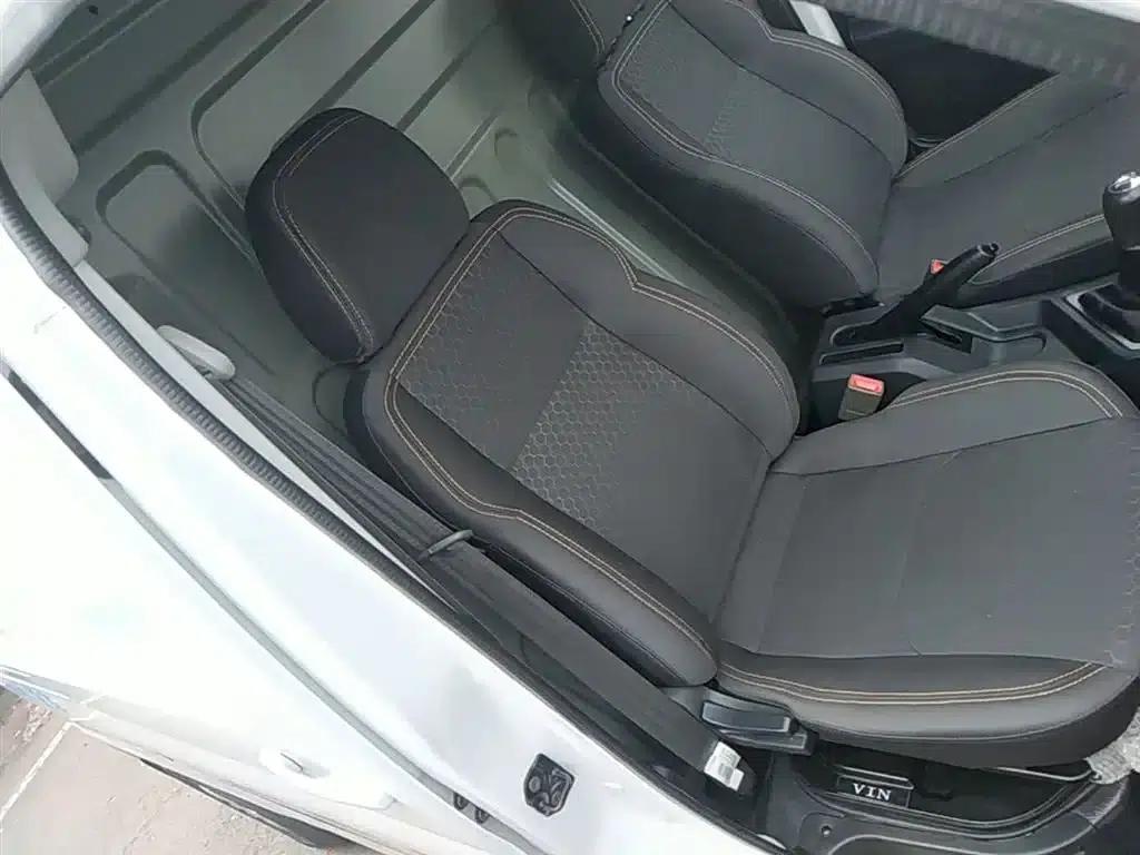 Changan Ruixing M60 2023 1.5L GDI Comfort Van (2 Seats) — миниатюра 25