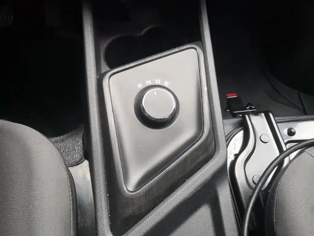 Changan Ruixing EM80 2025 Passenger Edition Comfort Model 6 Seats 300km Range Double Door — миниатюра 14