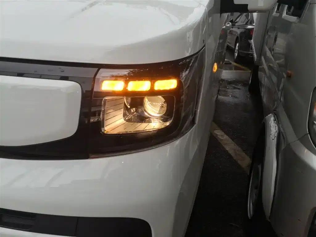 Changan Ruixing EM80 2025 Passenger Edition Comfort Model 6 Seats 300km Range Double Door — миниатюра 24