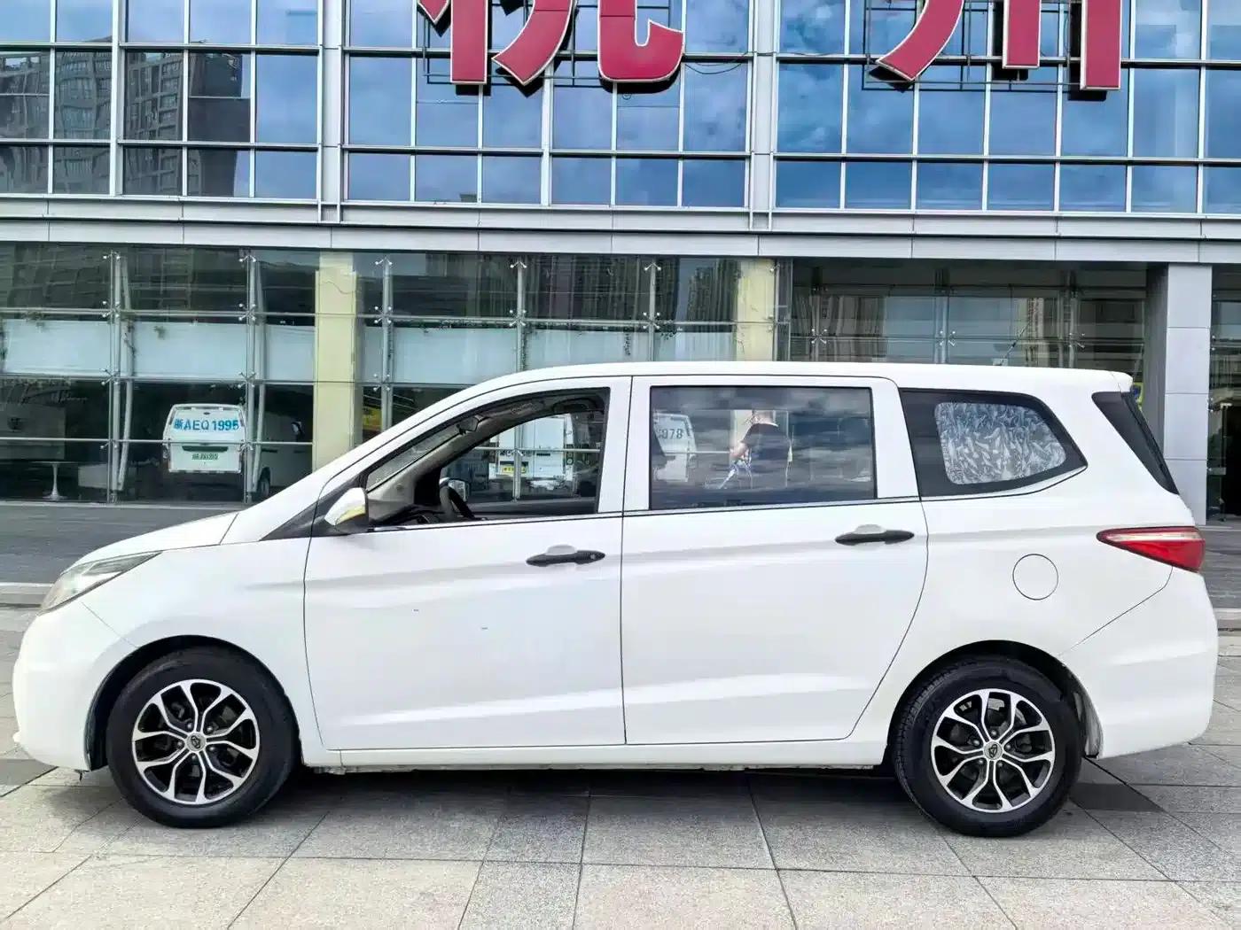Changan Oushang A600EV 2018 EV — миниатюра 11