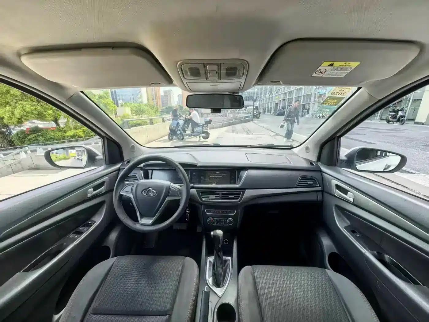 Changan Oushang A600EV 2018 EV — миниатюра 8
