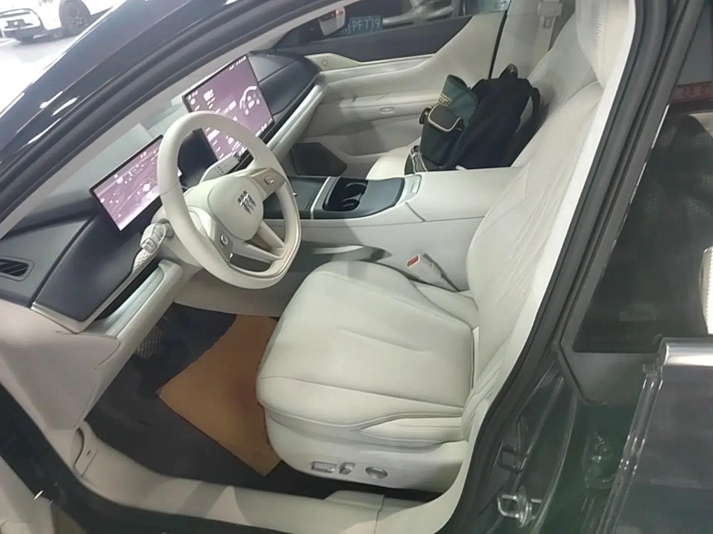 Buick L7 2025 Model Aivia — миниатюра 18