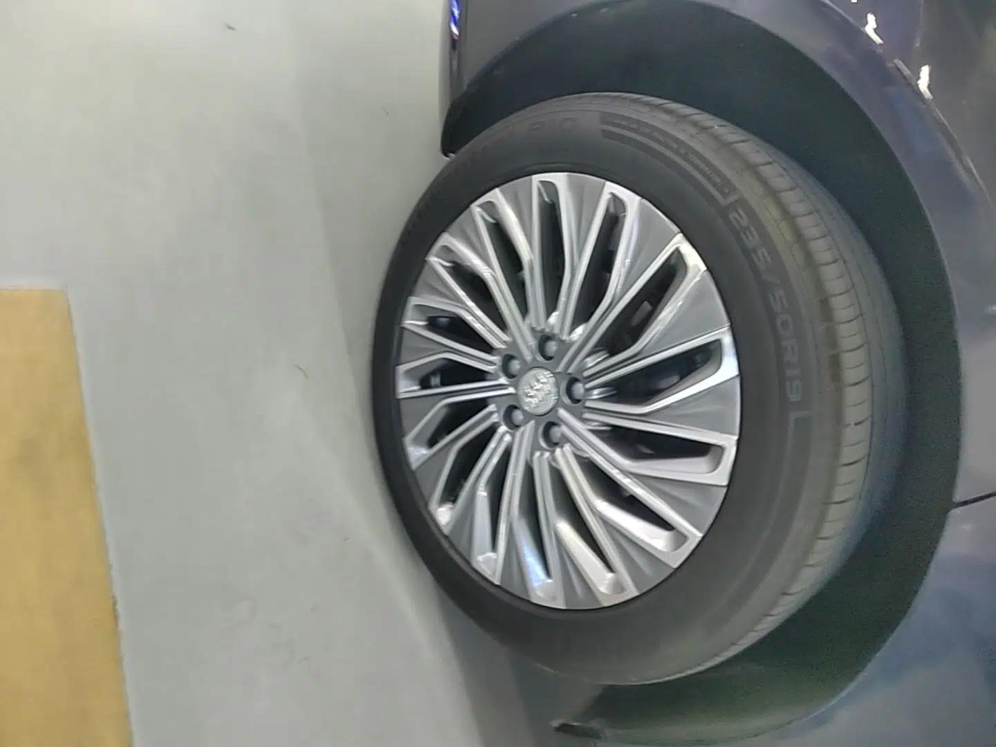 Buick L7 2025 Model Aivia — миниатюра 10