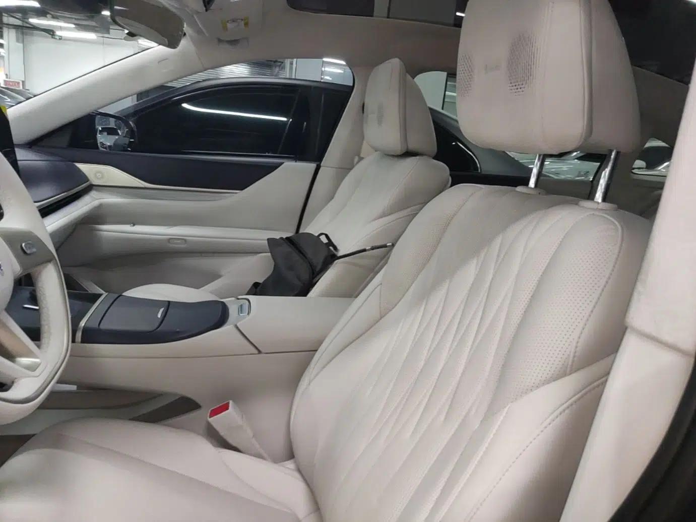 Buick L7 2025 Model Aivia — миниатюра 18