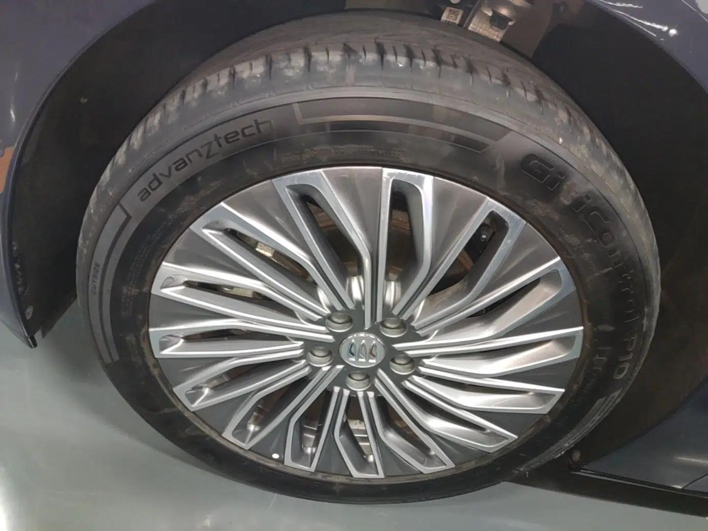 Buick L7 2025 Model Aivia — миниатюра 8