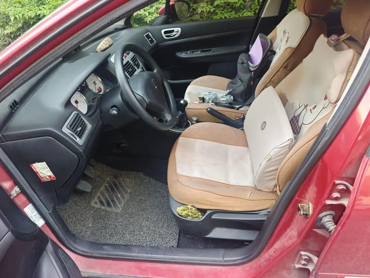 Peugeot 307 2013 Hatchback 1.6L Manual Comfort Edition — миниатюра 16