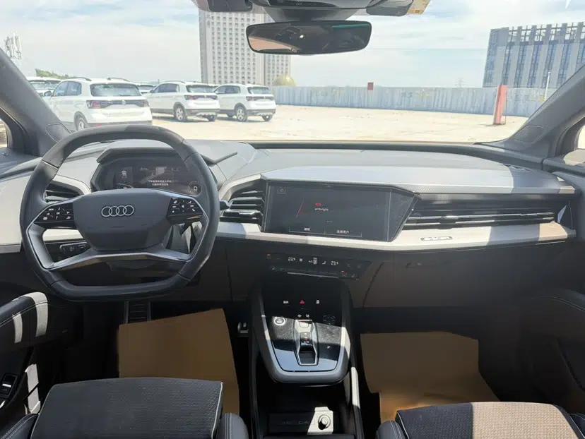 Audi Q5 e-tron 2023 40 e-tron Starry Edition Mecha Kit — миниатюра 21