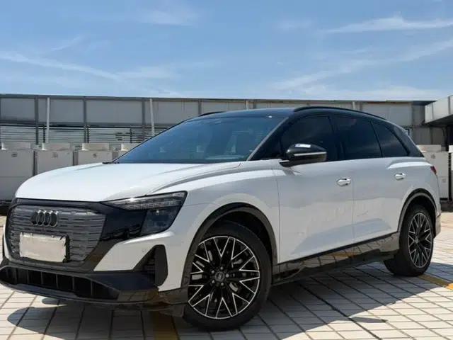 Audi Q5 e-tron 2023 40 e-tron Starry Edition Mecha Kit