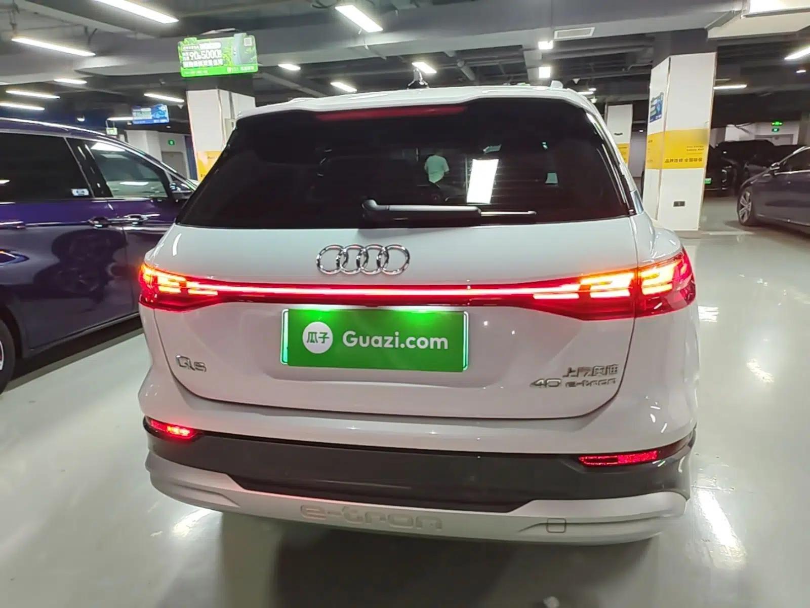 Audi Q5 e-tron 2023 40 e-tron Starry Edition Luxury Package — миниатюра 3