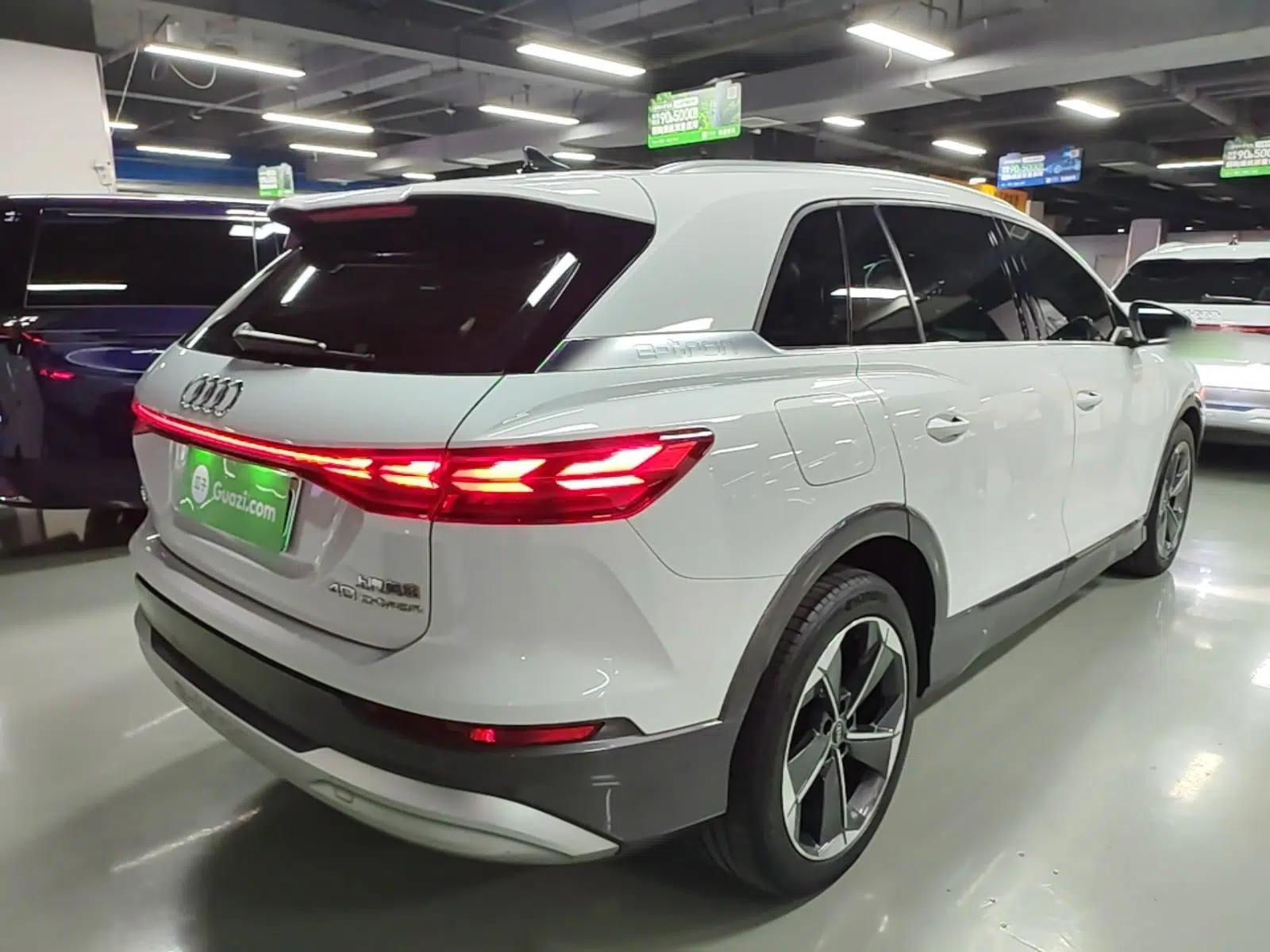 Audi Q5 e-tron 2023 40 e-tron Starry Edition Luxury Package — миниатюра 4