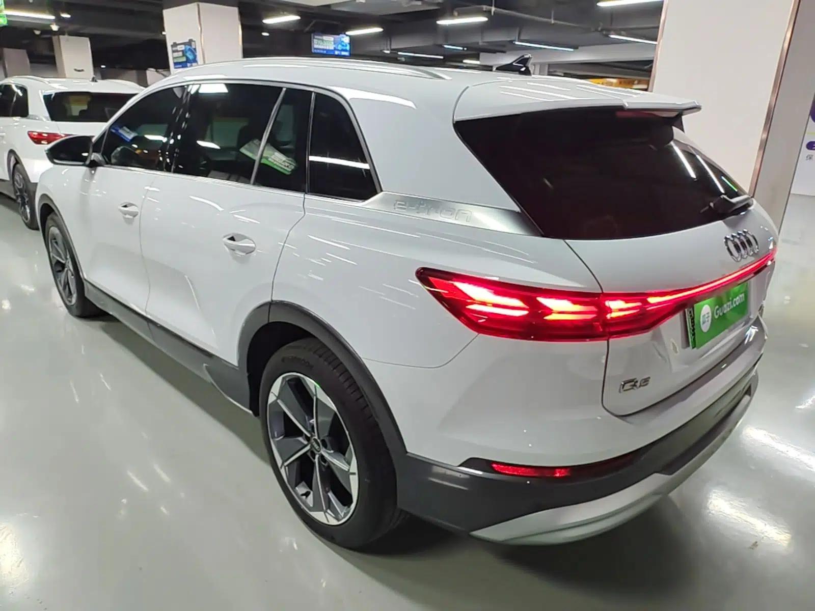 Audi Q5 e-tron 2023 40 e-tron Starry Edition Luxury Package — миниатюра 7