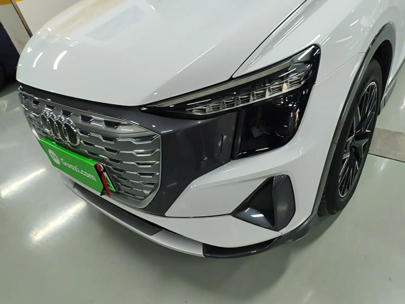 Audi Q5 e-tron 2023 40 e-tron Starry Edition Mecha Kit — миниатюра 5