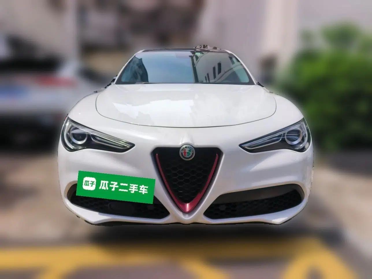 Alfa Romeo Stelvio 2017 2.0T 200HP Elite Edition — миниатюра 2