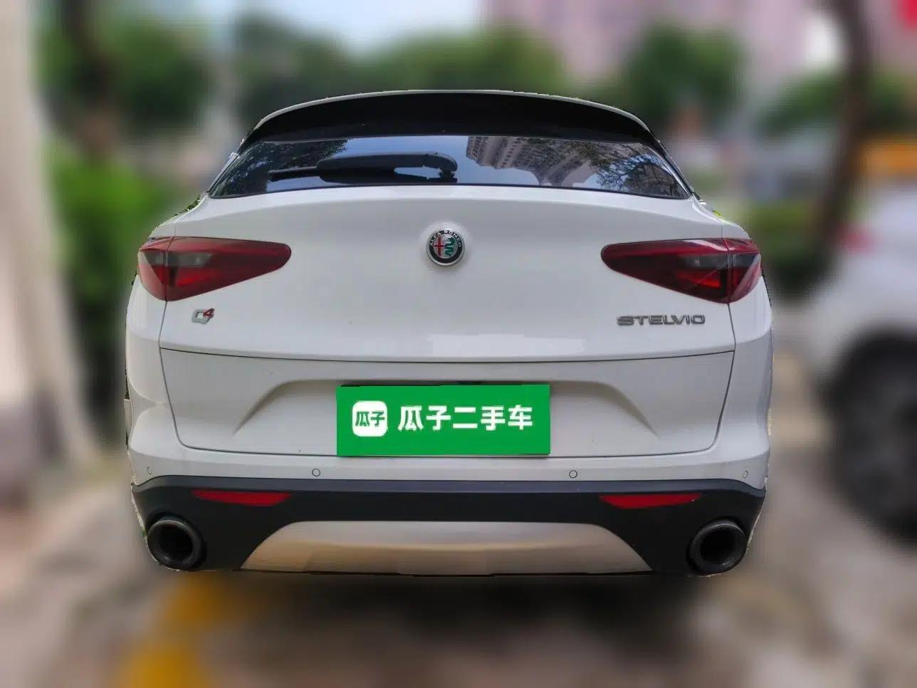Alfa Romeo Stelvio 2017 2.0T 200HP Elite Edition — миниатюра 5