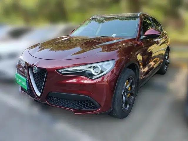Alfa Romeo Stelvio 2017 2.0T 280HP Luxury Edition