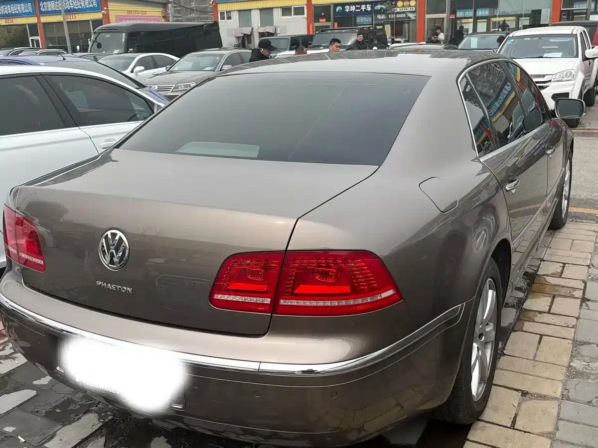 Phaeton 2011 3.6L V6 5-seater Extended Individual Edition — миниатюра 4