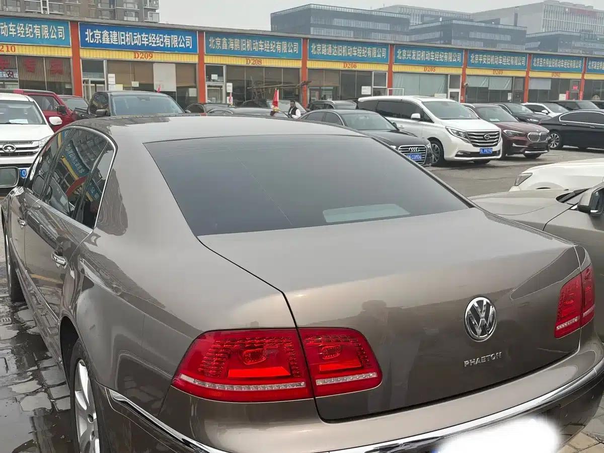 Phaeton 2011 3.6L V6 5-seater Extended Individual Edition — миниатюра 5