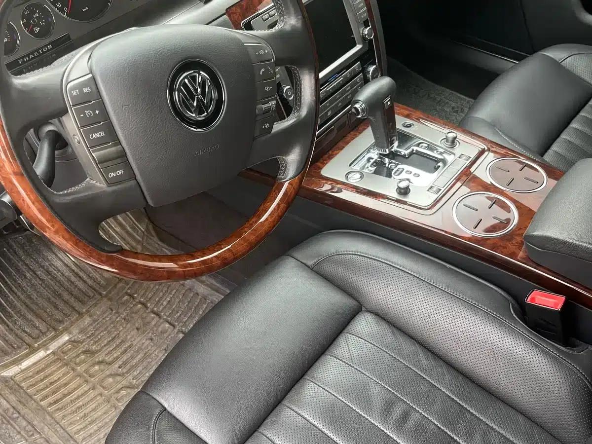 Phaeton 2011 3.6L V6 5-seater Extended Individual Edition — миниатюра 6