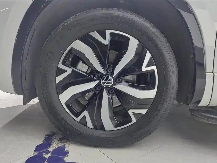 Tayron GTE Plug-in Hybrid 2023 280TSI Luxury Plus Advanced Edition — миниатюра 6