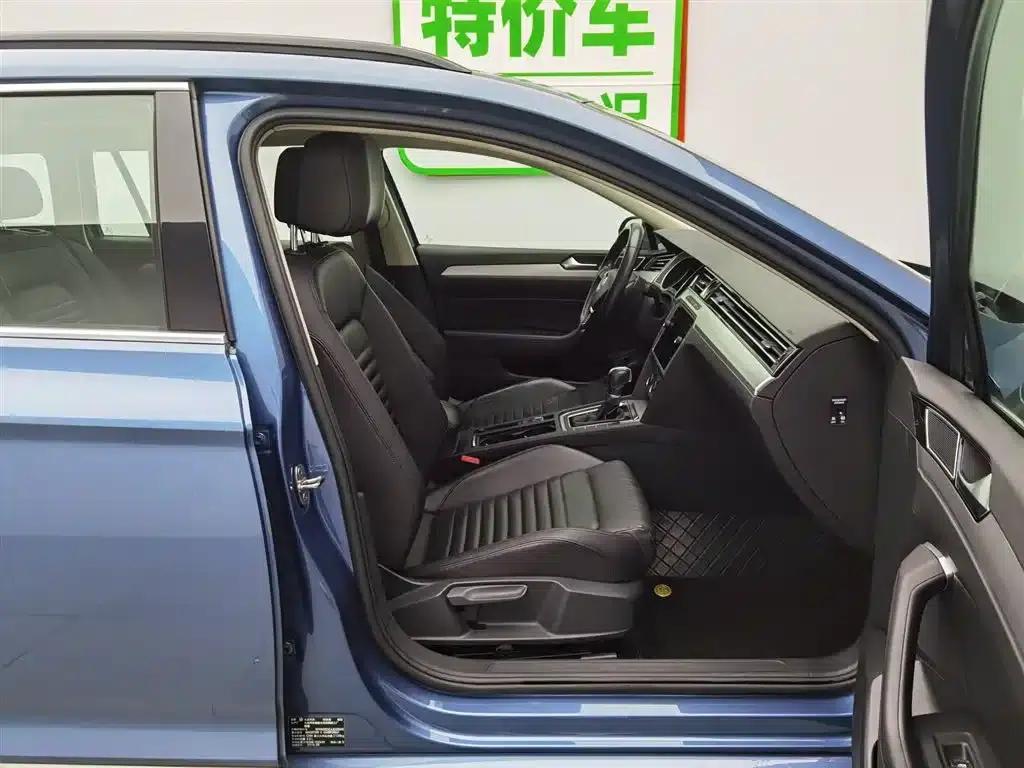 Passat Variant 2018 380TSI 2WD Comfortline — миниатюра 23