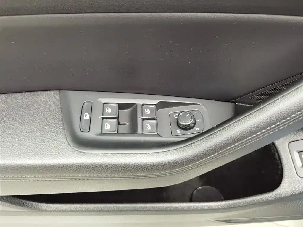 Passat Variant 2018 380TSI 2WD Comfortline — миниатюра 9