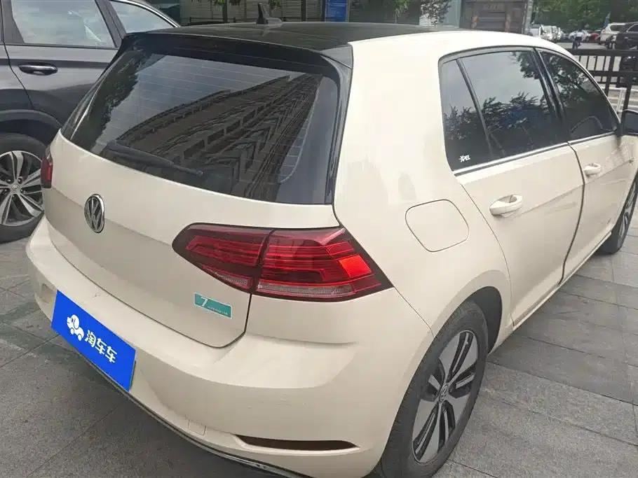 2020 Golf EV — миниатюра 3
