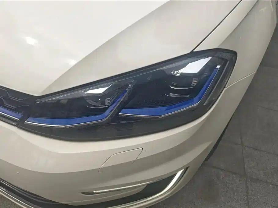 2020 Golf EV — миниатюра 5