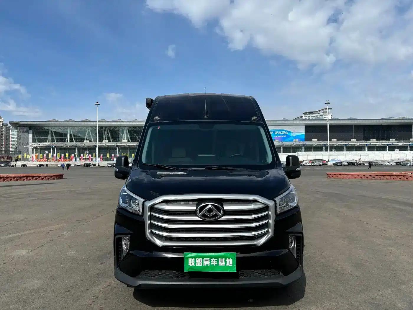 Xintu V90 2022 2.0T Automatic Smart Commercial Edition Rear-wheel drive, extended wheelbase, high roof, dual rear tires, 14/15 seats — миниатюра 2