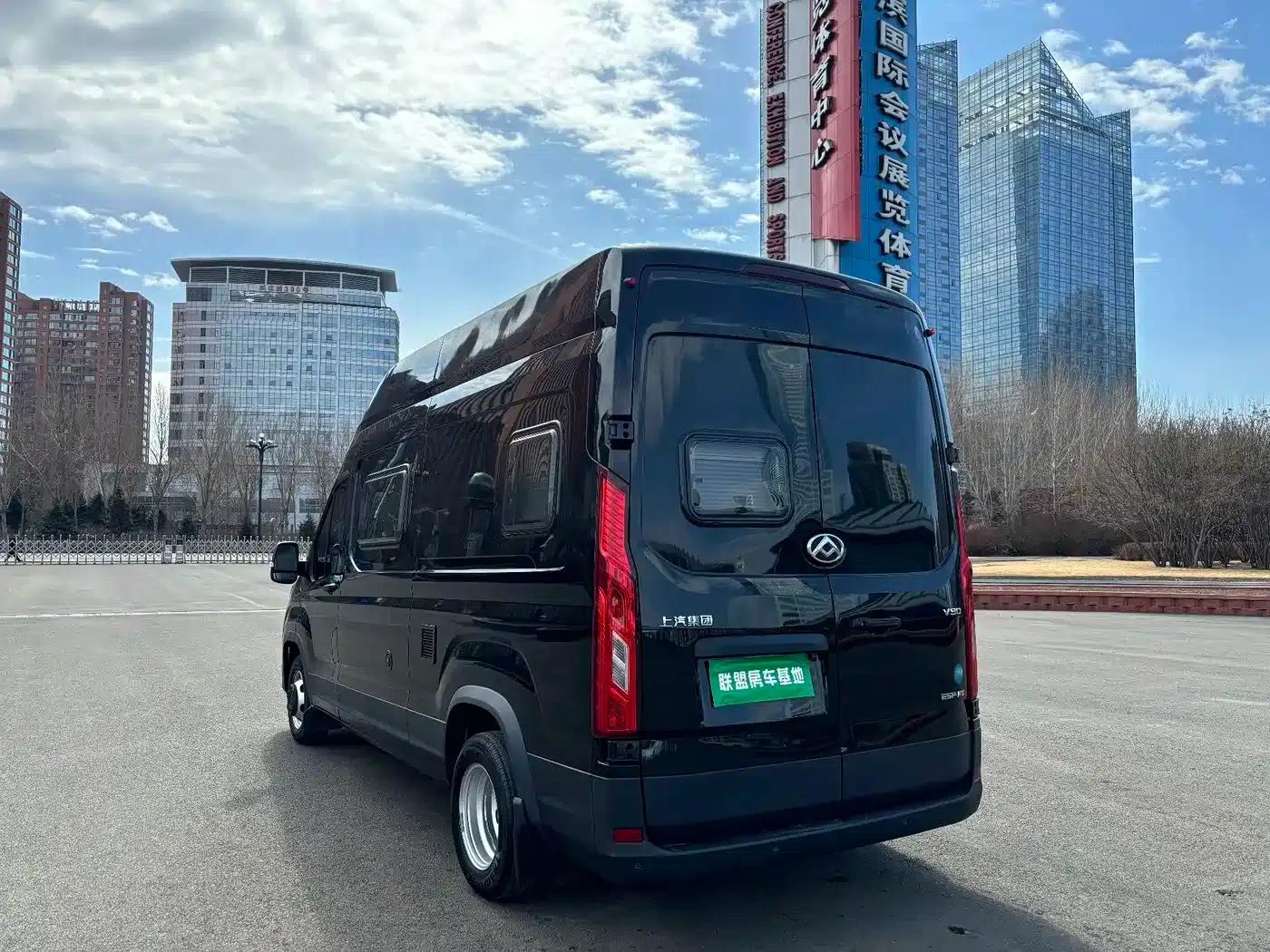 Xintu V90 2022 2.0T Automatic Smart Commercial Edition Rear-wheel drive, extended wheelbase, high roof, dual rear tires, 14/15 seats — миниатюра 6