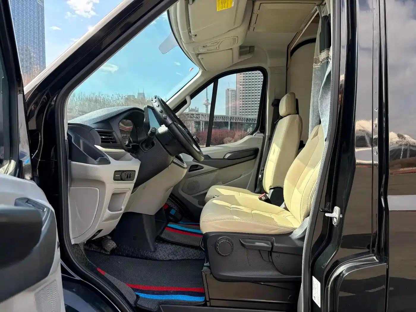 Xintu V90 2022 2.0T Automatic Smart Commercial Edition Rear-wheel drive, extended wheelbase, high roof, dual rear tires, 14/15 seats — миниатюра 8