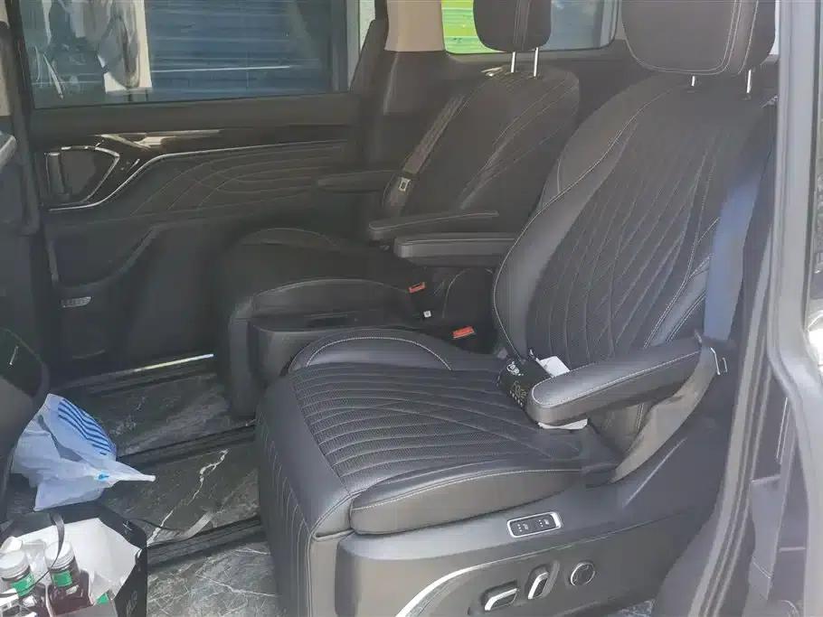 Maxus G90 2022 2.0T Galaxy 7-seater Edition — миниатюра 11