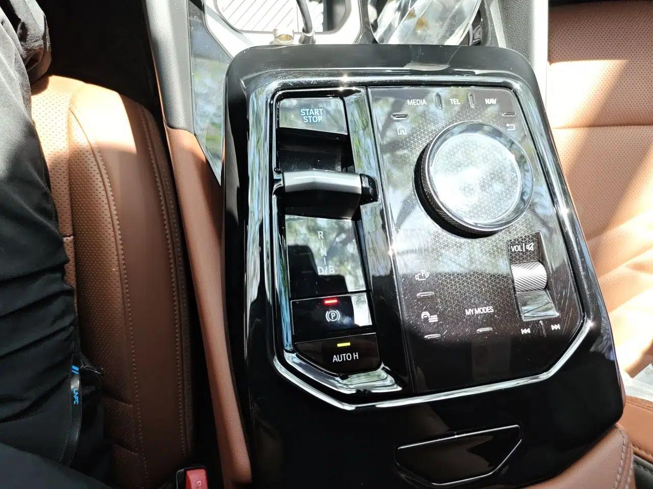 BMW i5 2025 eDrive 40L M Sport Package — миниатюра 15