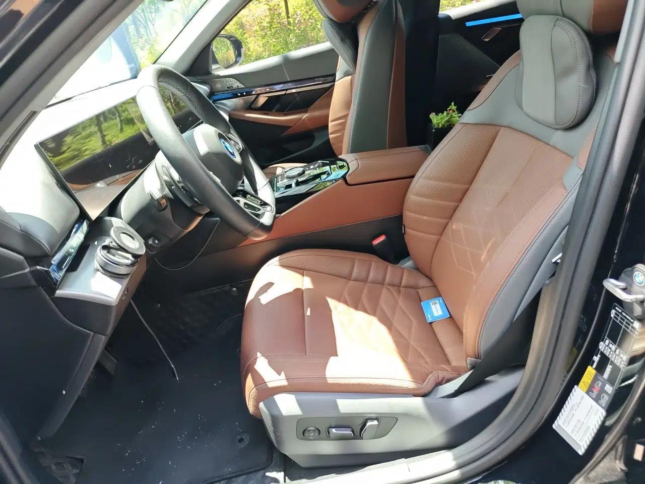 BMW i5 2025 eDrive 40L M Sport Package — миниатюра 16