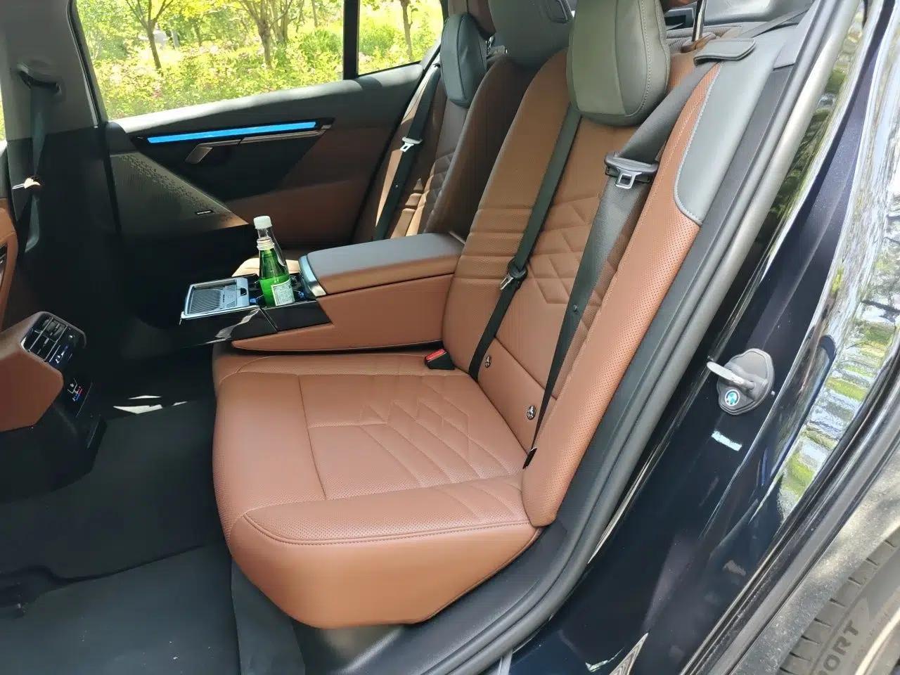 BMW i5 2025 eDrive 40L M Sport Package — миниатюра 18