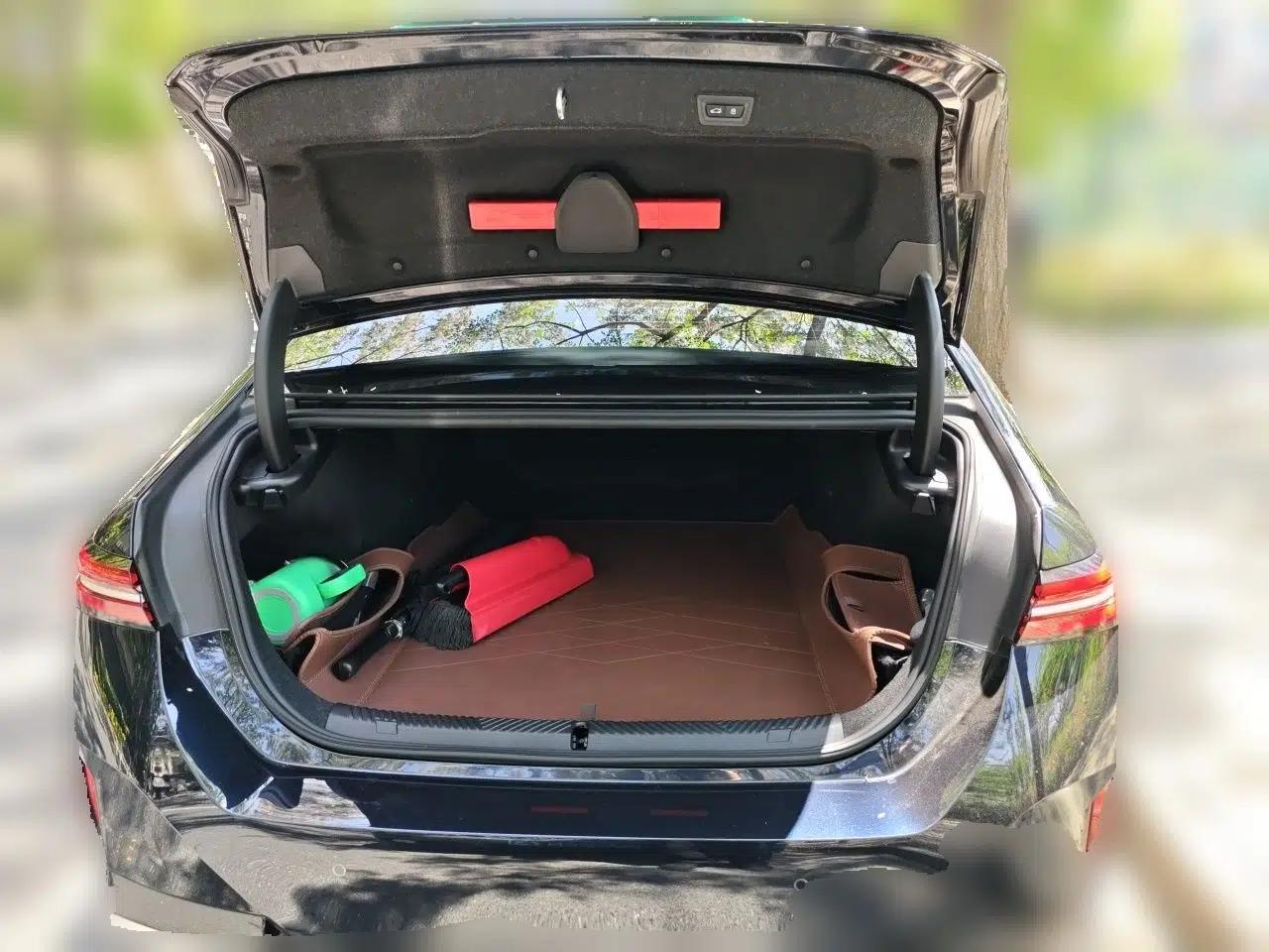 BMW i5 2025 eDrive 40L M Sport Package — миниатюра 20