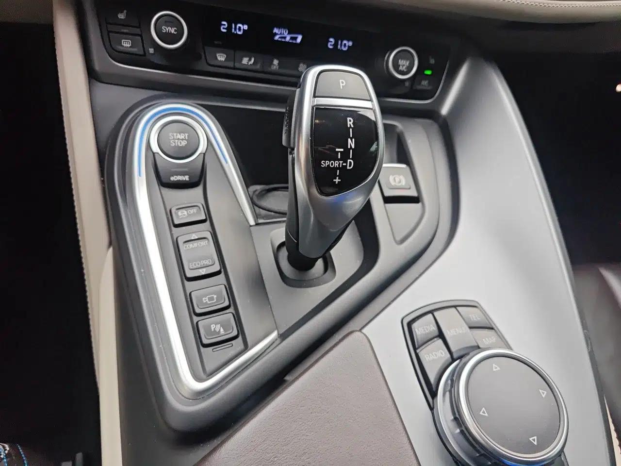 BMW i8 2014 Standard Model — миниатюра 15