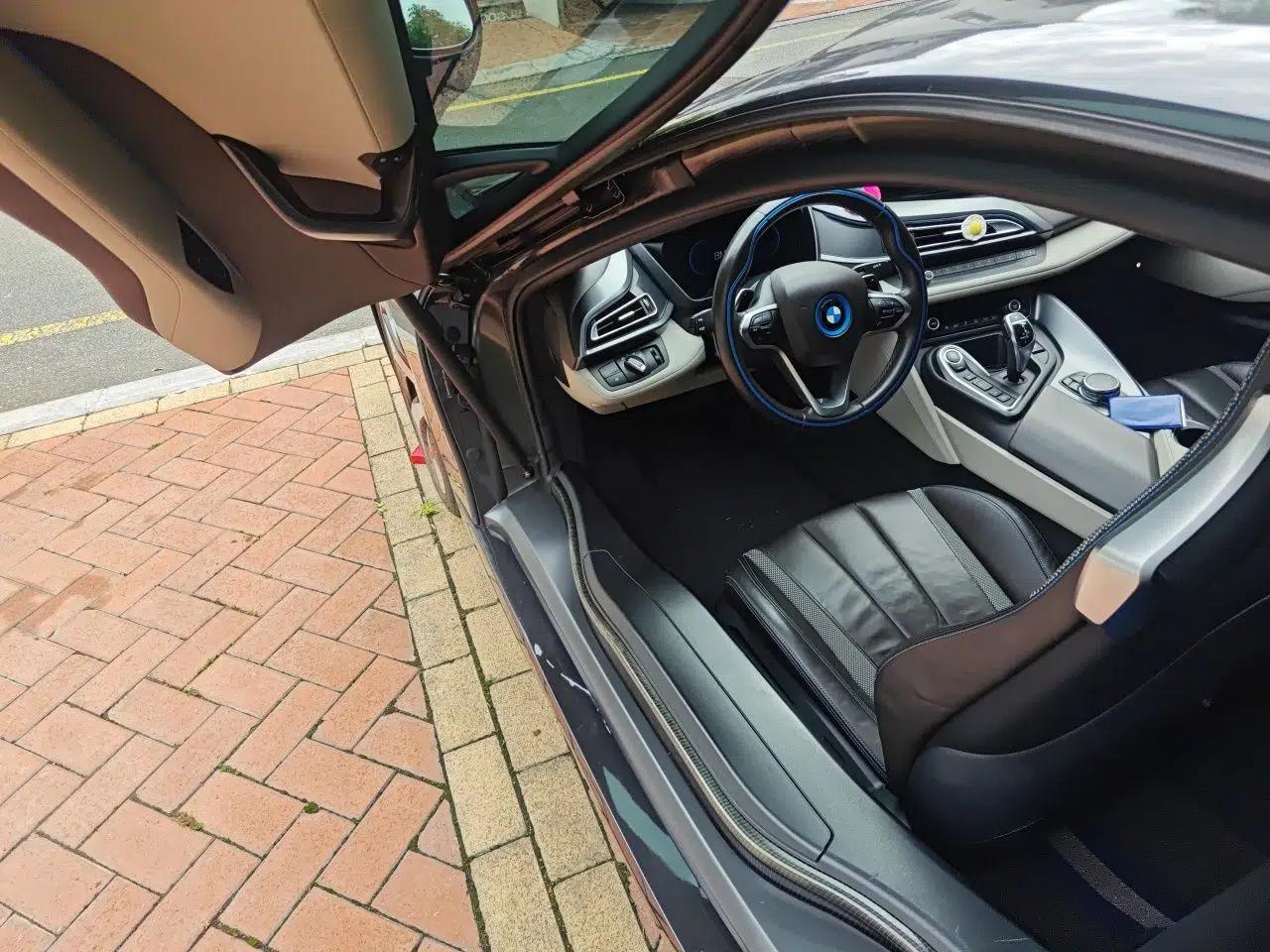 BMW i8 2014 Standard Model — миниатюра 17