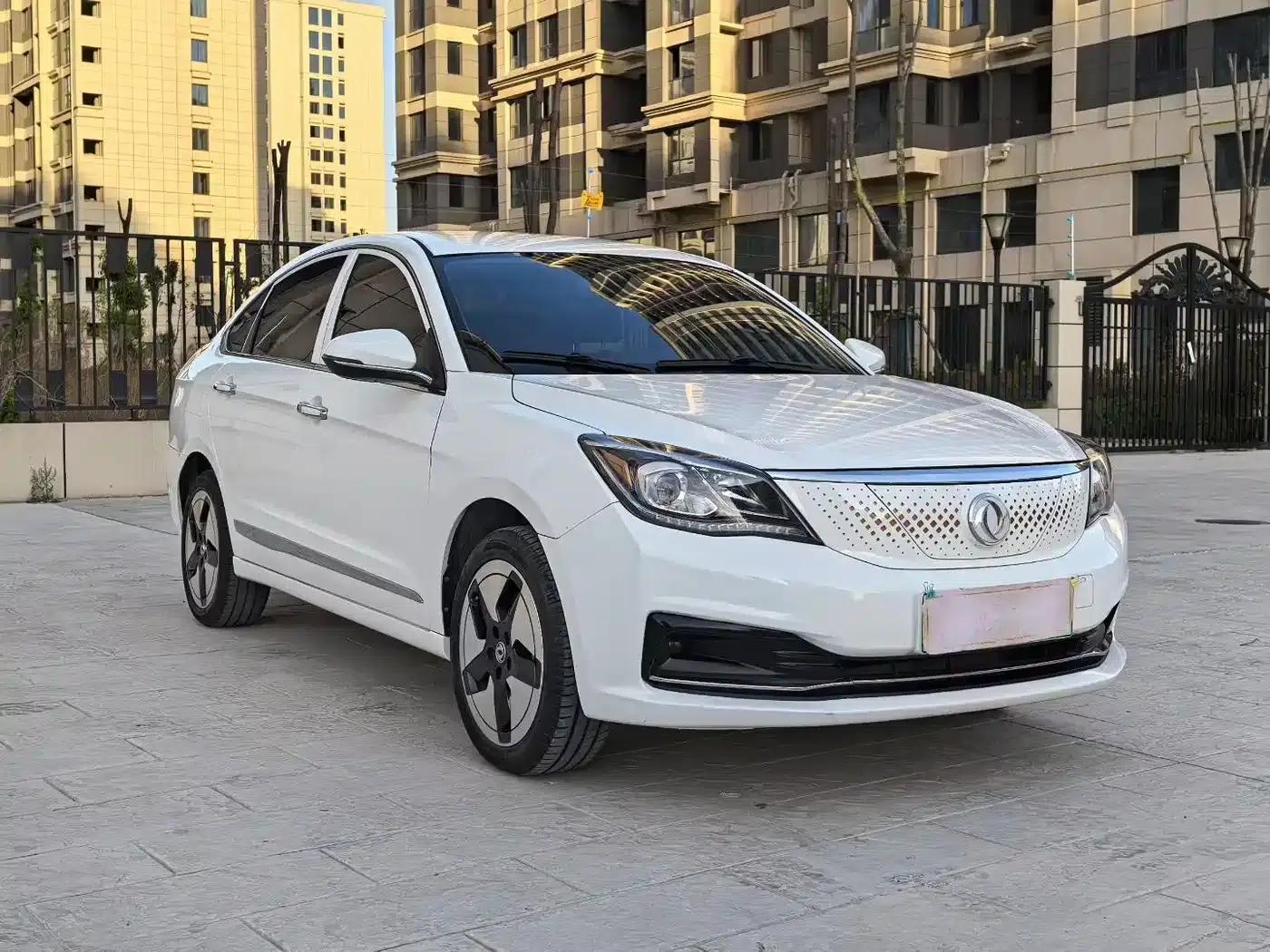 Dongfeng Fengshen E70 2021 Facelift 500 Pro Super Edition — миниатюра 3