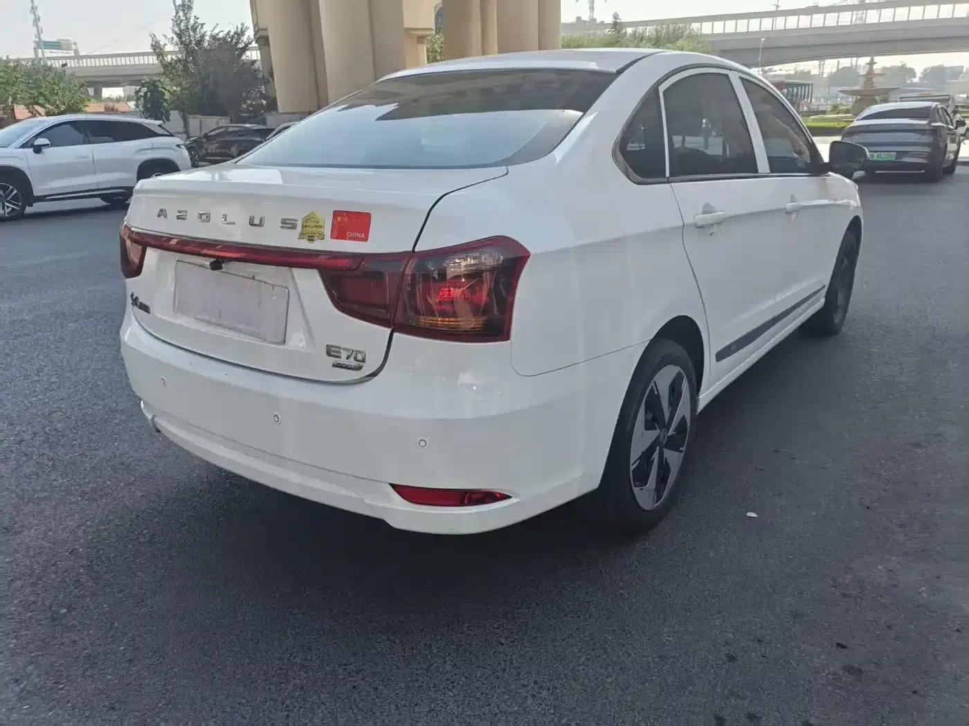 Dongfeng Fengshen E70 2022 500 PLUS Super Enjoy Edition — миниатюра 11