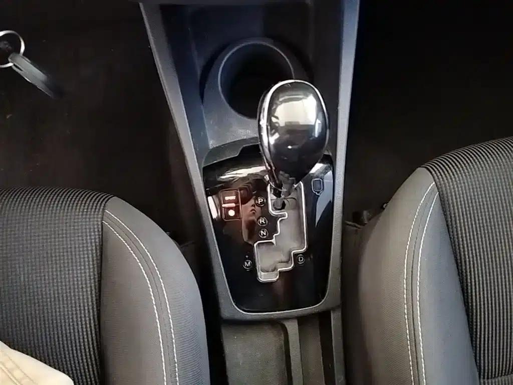 Dongfeng Fengshen AX3 2016 Model 1.5L Automatic Sporty Edition — миниатюра 14